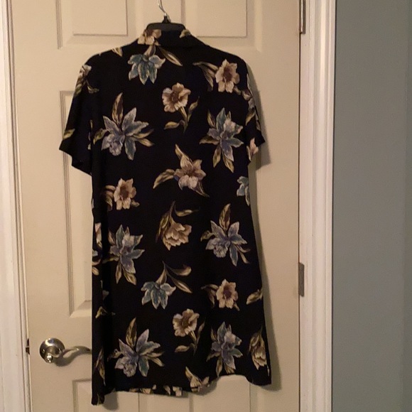 Flower print dress size large - Picture 3 of 3